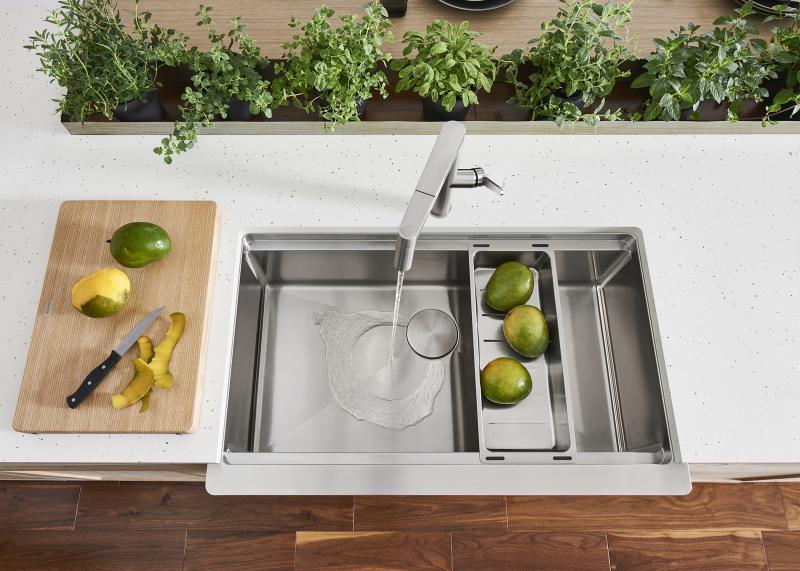 Blanco Unveils ContemporaryStyle Farmhouse Sink